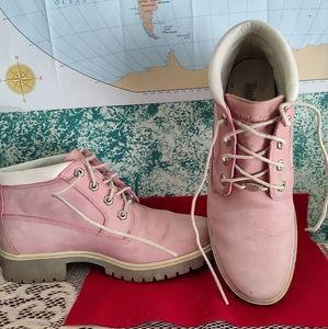 Timberland pink ladies size 9med